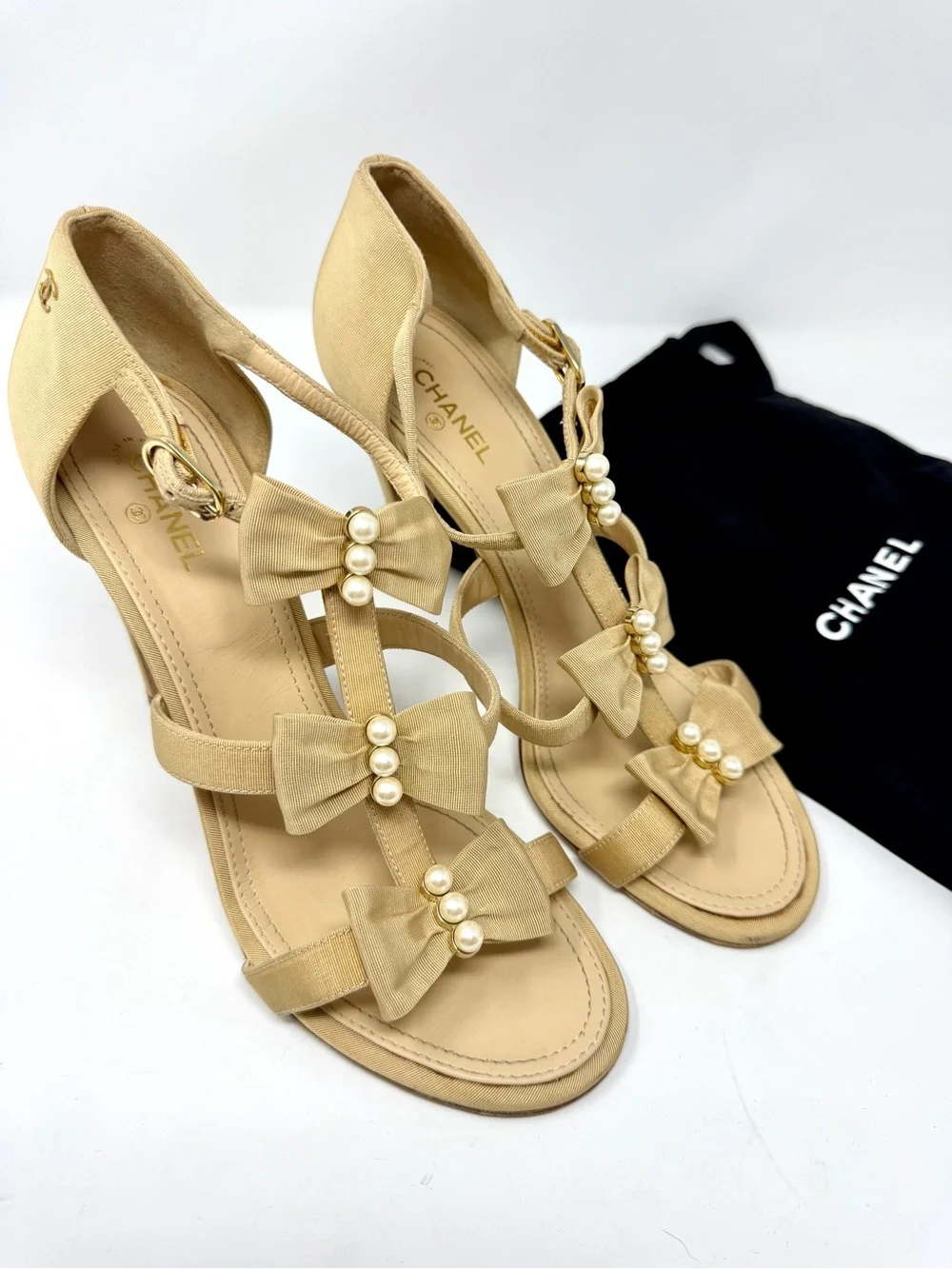 Chanel Beige Grosgrain Pearl Bow T-Strap Heels Size 40.5